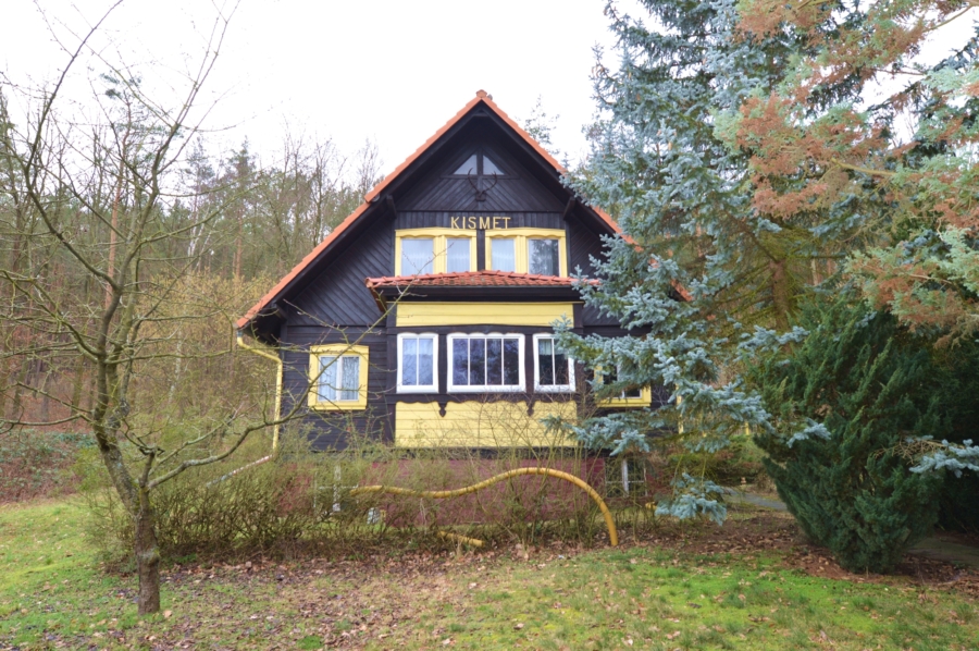 Haus auf großem Grundstück am Waldrand bei Bad Belzig