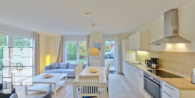 Wohnküche - Friedrichshus - Nordisches Ferienhaus mit Komfort & Qualität – stilvoll und nachhaltig