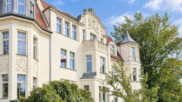Luxuriöser Altbaucharme fußläufig zum Heiligen See, 14467 Potsdam, Etagenwohnung