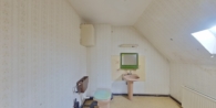 Badezimmer im OG - Sanierungsbedürftige Doppelhaushälfte mit großem Garten in Bornim