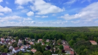 Wald hinter dem Haus - Drohne - EFH mit zusätzlichem Bungalow, weiterem Baufeld am Wald in Potsdam
