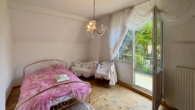 Schlafzimmer 2 - Weitwinkel - EFH mit zusätzlichem Bungalow, weiterem Baufeld am Wald in Potsdam