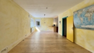 Wohnzimmer - Bewährtes Handwerk trifft moderne Technik – Ihr zukunftssicheres Zuhause mit Charakter