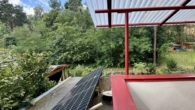 Blick auf das Balkonkraftwerk - Bewährtes Handwerk trifft moderne Technik – Ihr zukunftssicheres Zuhause mit Charakter