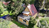 Rückwertiger Blick auf das Haus von oben - Bewährtes Handwerk trifft moderne Technik – Ihr zukunftssicheres Zuhause mit Charakter