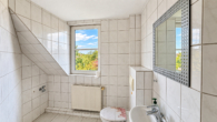 Gäste-WC - Großzügige Dachgeschosswohnung in begehrter Lage von Potsdam Eiche