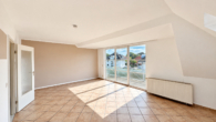 Wohnzimmer P2 - Großzügige Dachgeschosswohnung in begehrter Lage von Potsdam Eiche