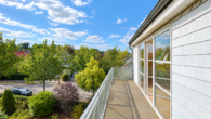 Blick vom Balkon - Großzügige Dachgeschosswohnung in begehrter Lage von Potsdam Eiche