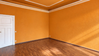 Orangener Raum 2.OG Links - Es kommt auf die Größe an ! Zwei luxuriöse Altbauwohnungen im Herzen Potsdams.