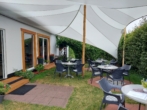 Restaurant-Aussenbereich am Tag - Attraktives Investment mit soliden Erträgen