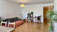 Wohnzimmer Blickrichtung Flur - Wohnung mit Süd-West-Balkon & Tiefgaragenstellplatz in Babelsberg