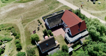 Insel Hiddensee – Immobilie für bis zu 3 Familie ! nahe Strand !, 18565 Insel Hiddensee OT Neuendorf, Einfamilienhaus